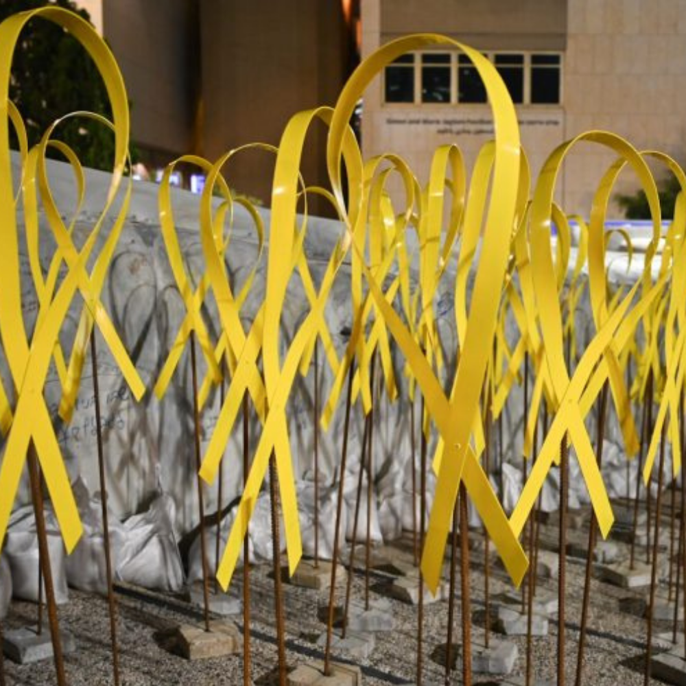 yellow hostage ribbons